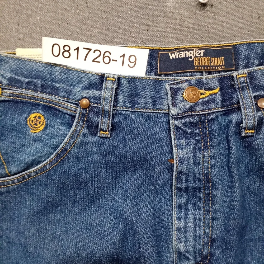 Wrangler George Strait Relaxed Fit Cowboy Cut Jeans Mens 34x34 Medium Wash NEW